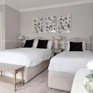 Balally House 3* Shannon